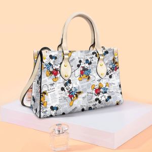 Mickey Mouse Leather Bag Handbag 155 8221 56172c52 20c1 407a 9994 2010613fe22e.jpg