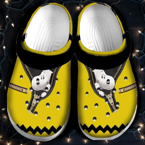 Footwearmerch Snoopy Crocs Clog Shoes N1ima 800x800 1.png